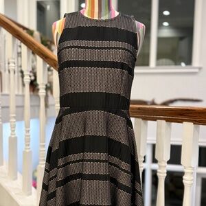 Size XS Halo black and tan midi dress